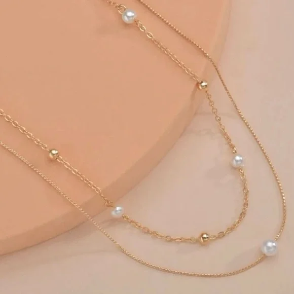 FINAL PRICE! Layered Gold Pearl Necklace - Picture 3 of 4